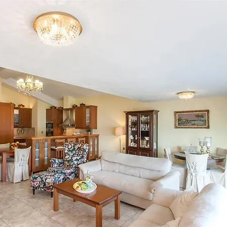 Luxury Townhouse Skiathos by