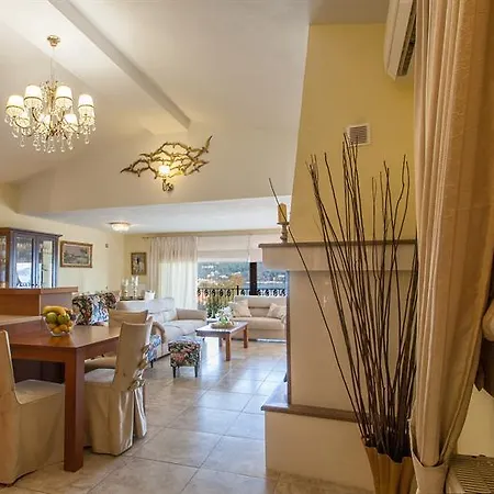 Luxury Townhouse * Skiathos Town