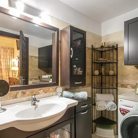 Luxury Townhouse İskados