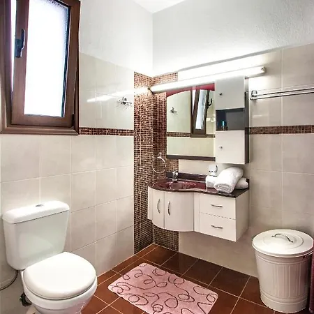 Daire Luxury Townhouse İskados