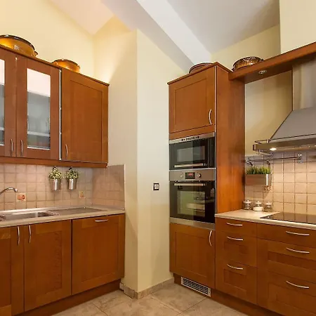 Luxury Townhouse