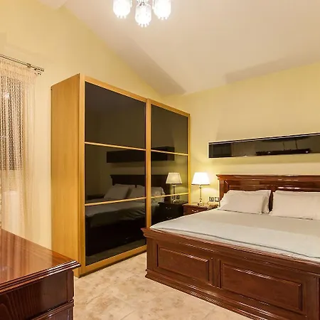 Daire Luxury Townhouse