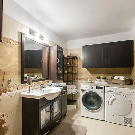 Luxury Townhouse Daire İskados